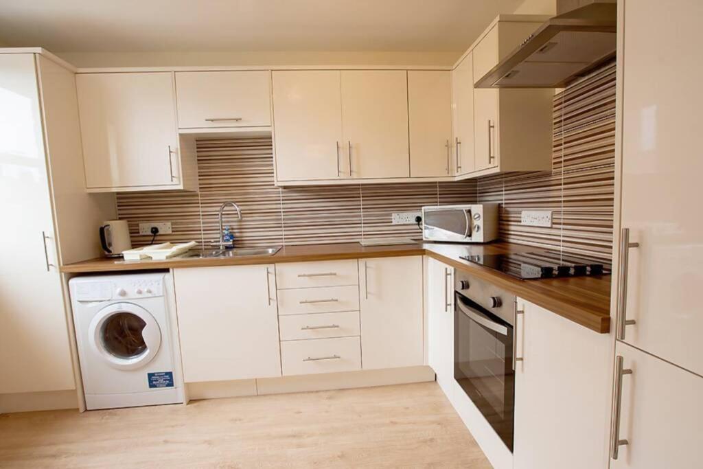 אברדין City Centre Executive 2 Bed Apartment With Wifi & Parking מראה חיצוני תמונה